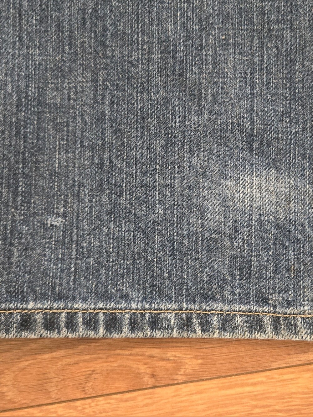 GUESS Jeans 36x32 Cliff Boot Cut Washed Blue with Contrast Stitching - Picture 7 of 7